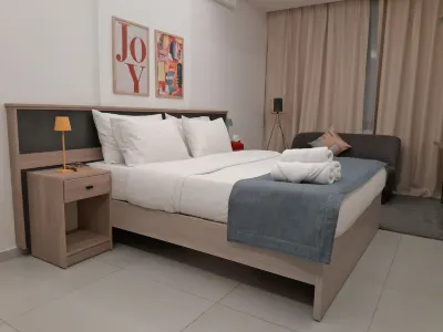 Shade Suites and Studios Hotels in Chyah