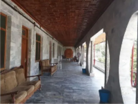 Hotel Al-Hamood