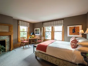 Inns of Aurora Resort & Spa