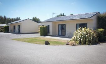 Riverlands Holiday Park