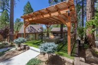 Tahquitz Pines Retreat Hotels in Idyllwild