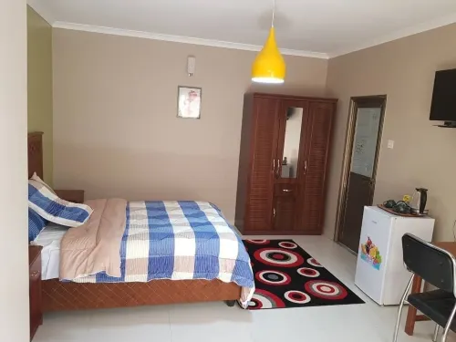 Ticheze Lodge and Car Hire - Alloggi