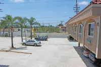 橙市塔斯廷飯店