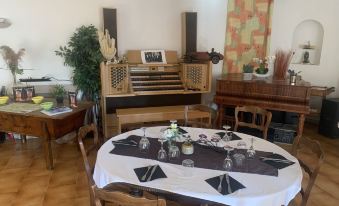 Human Hotel Résidence