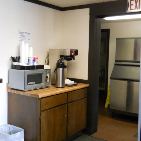 Value Inn Motel - Milwaukee Airport South