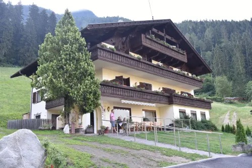 Pension Gasthof Haselstaude Hotels in St. Leonhard in Passeier