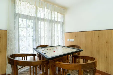 T Cherry Villa by le Montfort