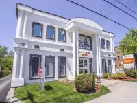 The Willowdale Hotel Toronto North York Hotels near Bayview Subway Station