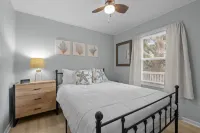 Summer Shade - sound and beach access. Newly remodeled and furnished in 2023!