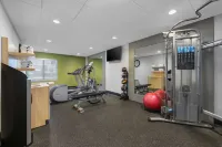 Spark by Hilton Bakersfield Central