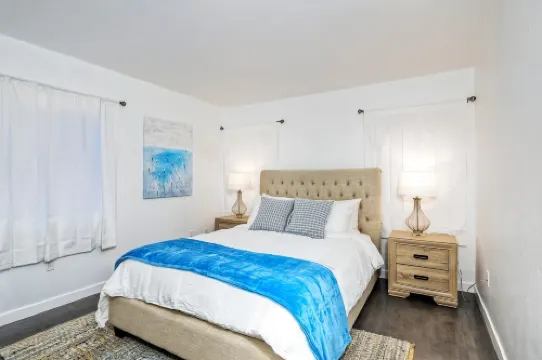 Stunning Ocean View Retreat - Hot tub, Patio, Wifi