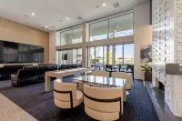 Stylish Getaway with Heated Resort Pool - Charming Scottsdale Retreat