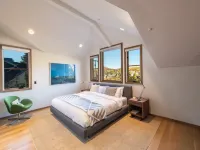 Walk to skiing and Main, Spectacular Old Town 4br Modern Home, Hot Tub, Fireplace, Outdoor firepit 서밋 카운티 호텔