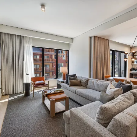Resort Amenities High End Luxury, Rooftop Pool, Onsite Spa and Restaurants, Luxury 2Br Condo