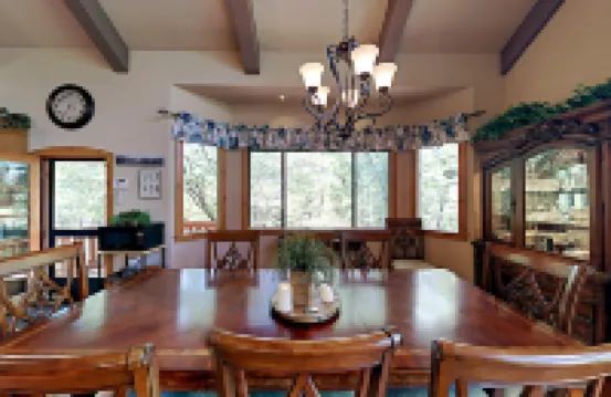 Emerald Oasis Hotels in Lake Arrowhead