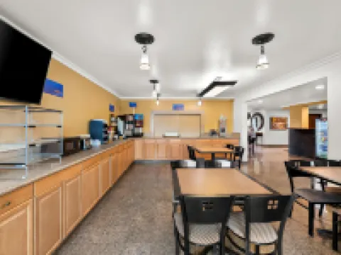 酋長貝斯特韋斯特酒店 奇蘭縣酒店