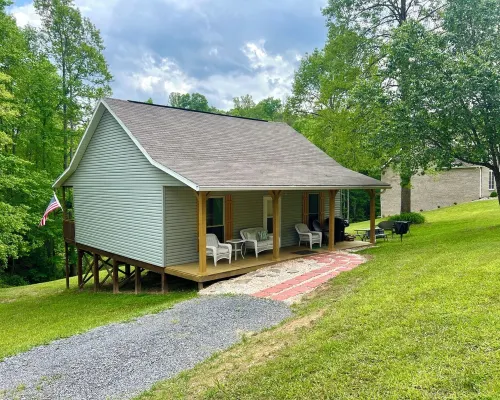 Summersville Lake Cottage ワイルダーネスのホテル