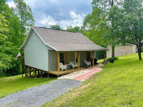 Summersville Lake Cottage Hotels in Wilderness