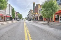 Hotel- Middle of Downtown Bristol, TN. Best location with Reserved Parking - Wifi