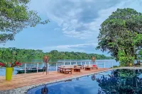 Tortuga Lodge - Beach