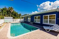Heated Pool and Beach Proximity - Charming Island Retreat