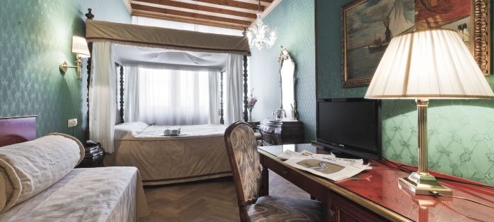 Palazzo Cendon Piano Antico Hotels in Venice