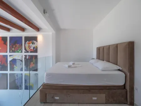 Seaview Villa with Pool-Hanja Отели в г. Подострог