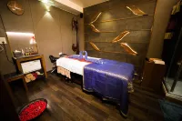 The Gold Beach Resort - ที่มีสปา