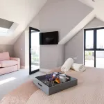 Luxury Designer Coastal Home for 10 with Hot Tub Các khách sạn gần Chichester Baptist Church