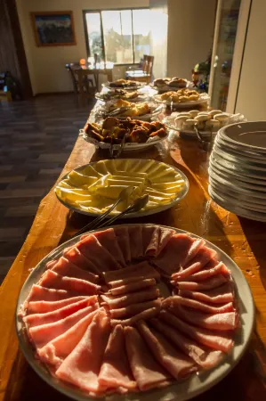 Hosteria El Paraiso Отели рядом с достопримечательностью «Miradores Los Condores y Las Aguilas»