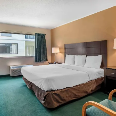 Rodeway Inn & Suites