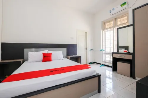 RedDoorz Near Moro Mall Purwokerto