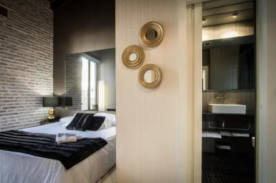 Cosy Rooms Embajador Các khách sạn gần Iglesia de Santo Tomas y de San Felipe Neri