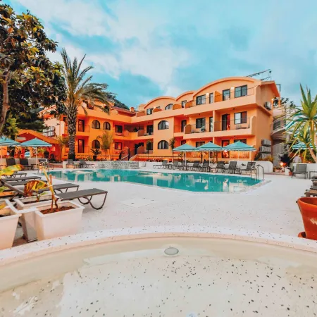 Unsal Hotel