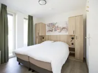 Atmospheric Bungalow Near the Veluwe Hoteles en Putten