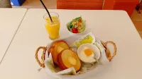 Asobibase Yamabare-House - Bữa sáng