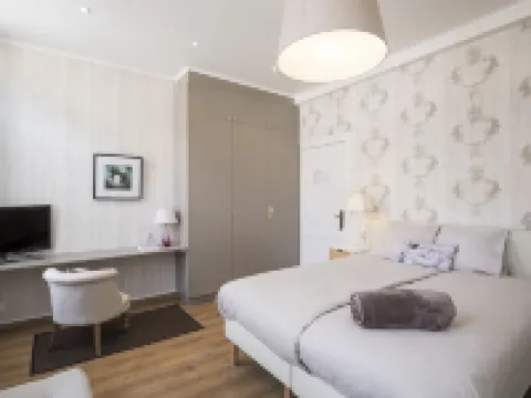 レストラン & ゲストハウス カシェ ド シーレ トゥルンホウトのホテル