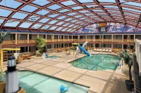 AmericInn by Wyndham la Crosse Riverfront Conference Center Hotels in La Crosse