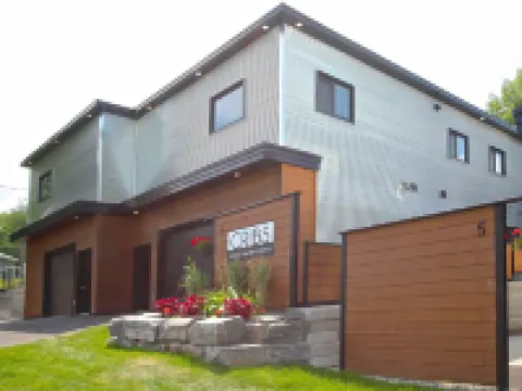 Cribs on the Hill Hotels in Picton