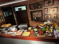Iris Aparthotel - breakfast