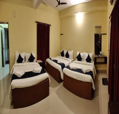Hotel Tenach Hotel a Manjakuppam