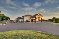 Greenfield Inn & Suites Owensboro, KY Airport