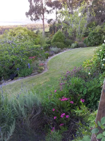 Waterview Gardens B&B Отели в г. Dennes Point