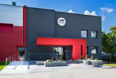 Automobil Hotel Hotels in Podgorze