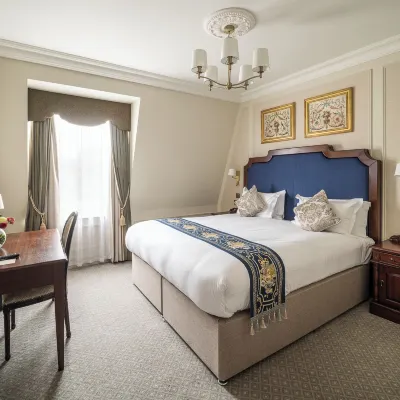 The Leonard Hotel Отели рядом с достопримечательностью «Итальянское Посольство»