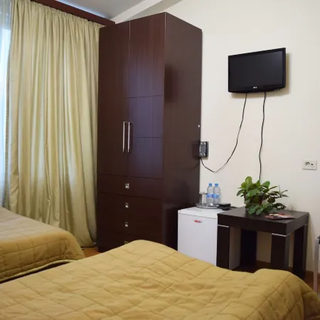 Grig Hotel Отели рядом с достопримечательностью «Парк влюблённых»