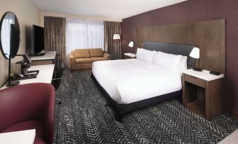 DoubleTree by Hilton Manhattan, KS