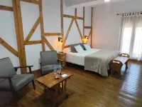 Casa Rural El Rincón de Monfragüe Hotels in Plasencia