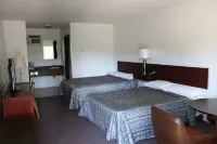 Country Squire Motor Inn Hotels in Chetwynd