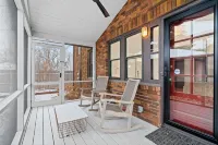 Colfax Commons - Bungalow